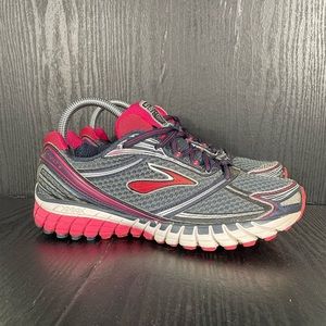 Brooks GHOST 6 Women’s size 8.5